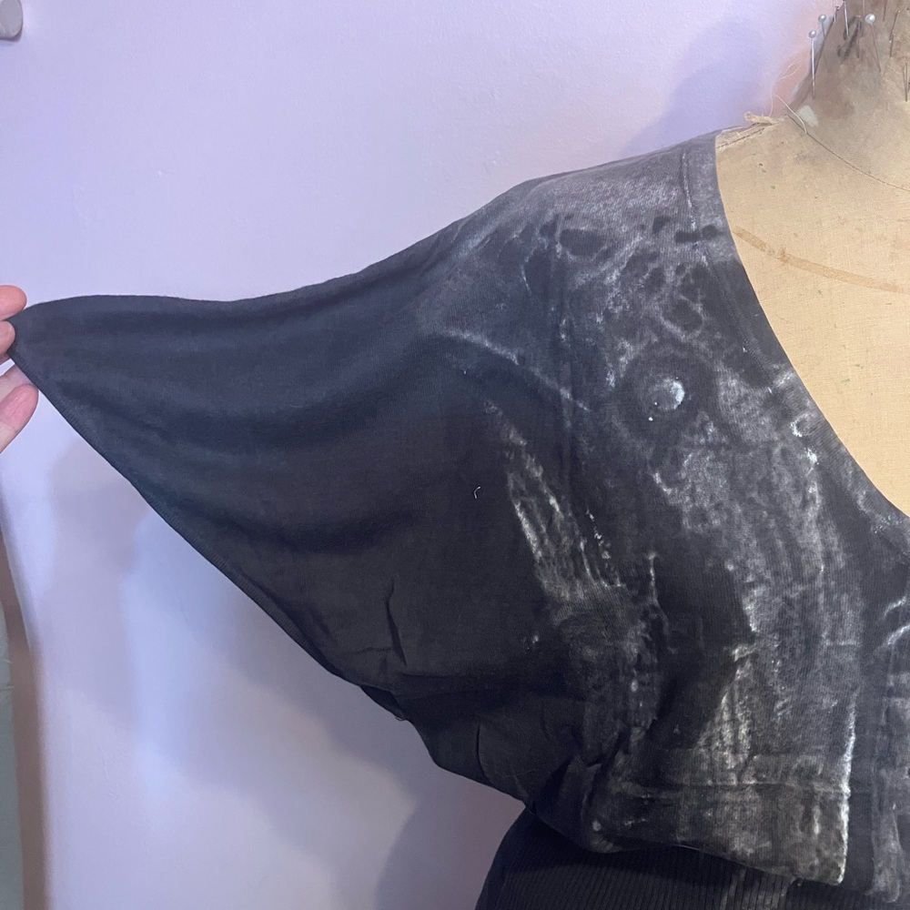 Cool Abstract Printed Lightweight Sweater View 3